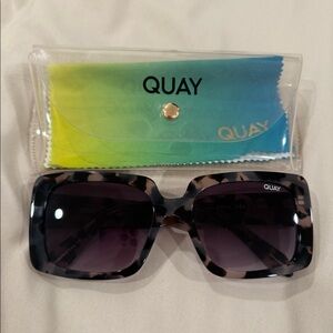Quay Australia Total Vibe Sunglasses
